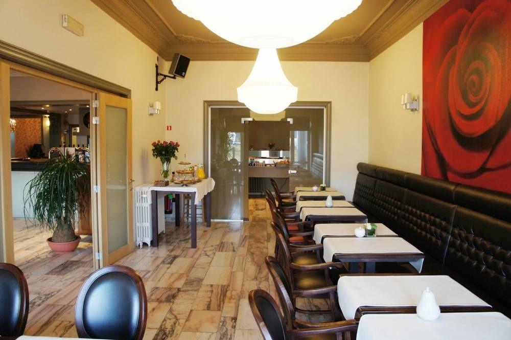 Belrom Hotel Sint-Truiden Exterior foto