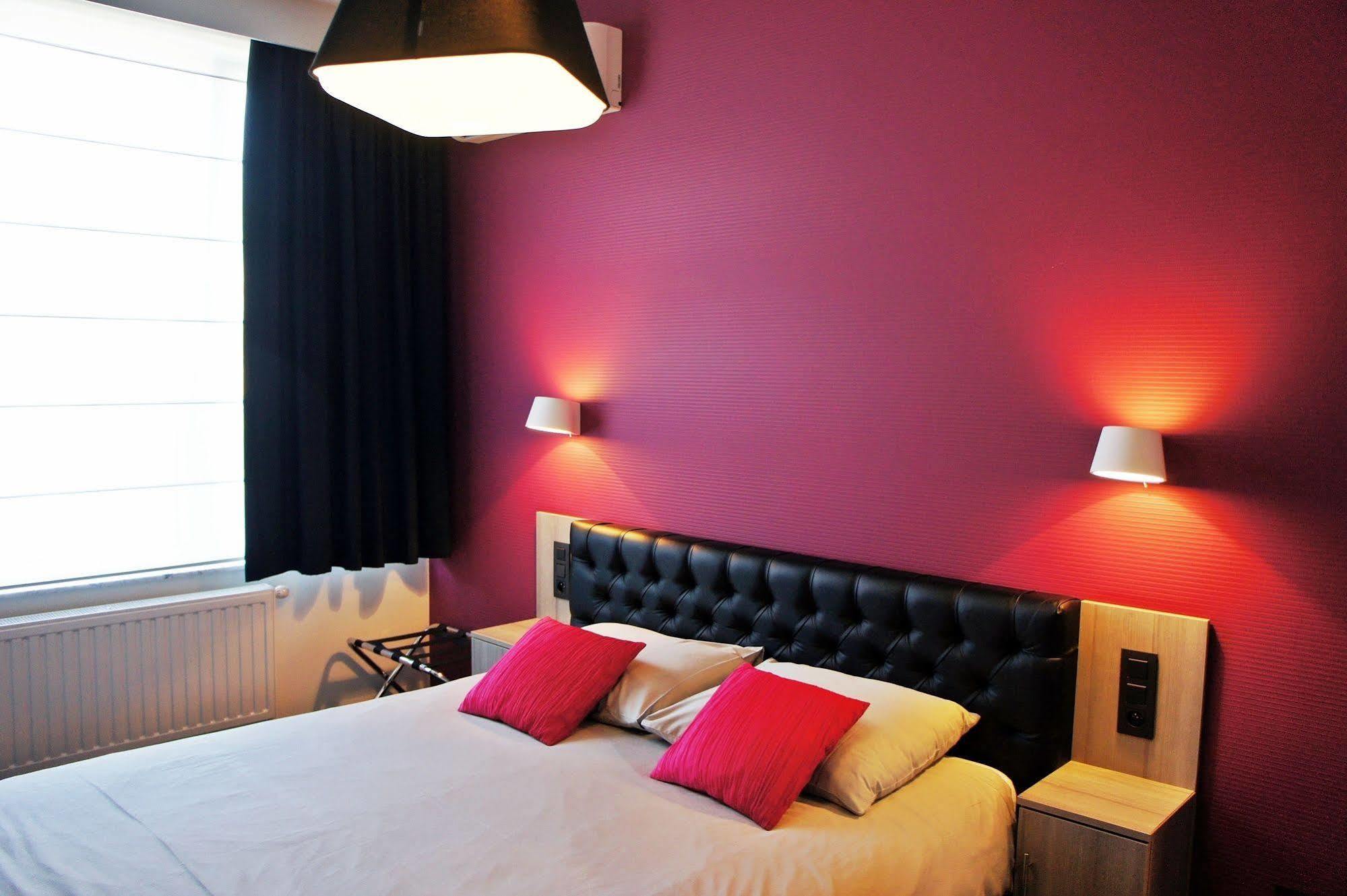 Belrom Hotel Sint-Truiden Exterior foto